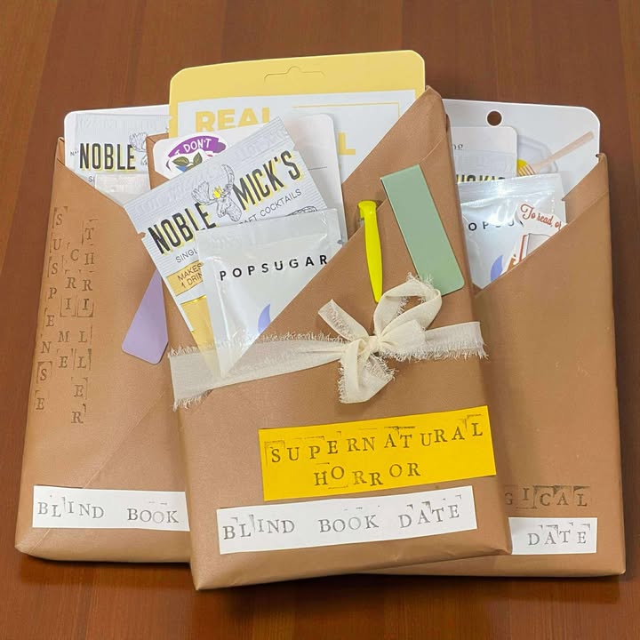 Blind Book Date - 260 Broadway Boutique