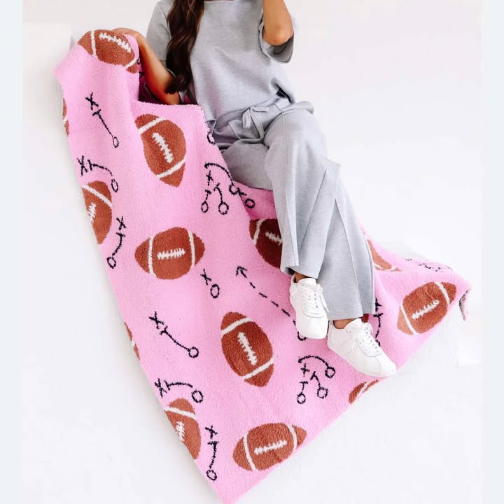 ComfyLuxe Cozy Blanket - 260 Broadway Boutique