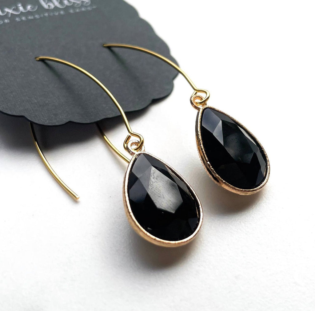 Fascination in Black Earring - 260 Broadway Boutique