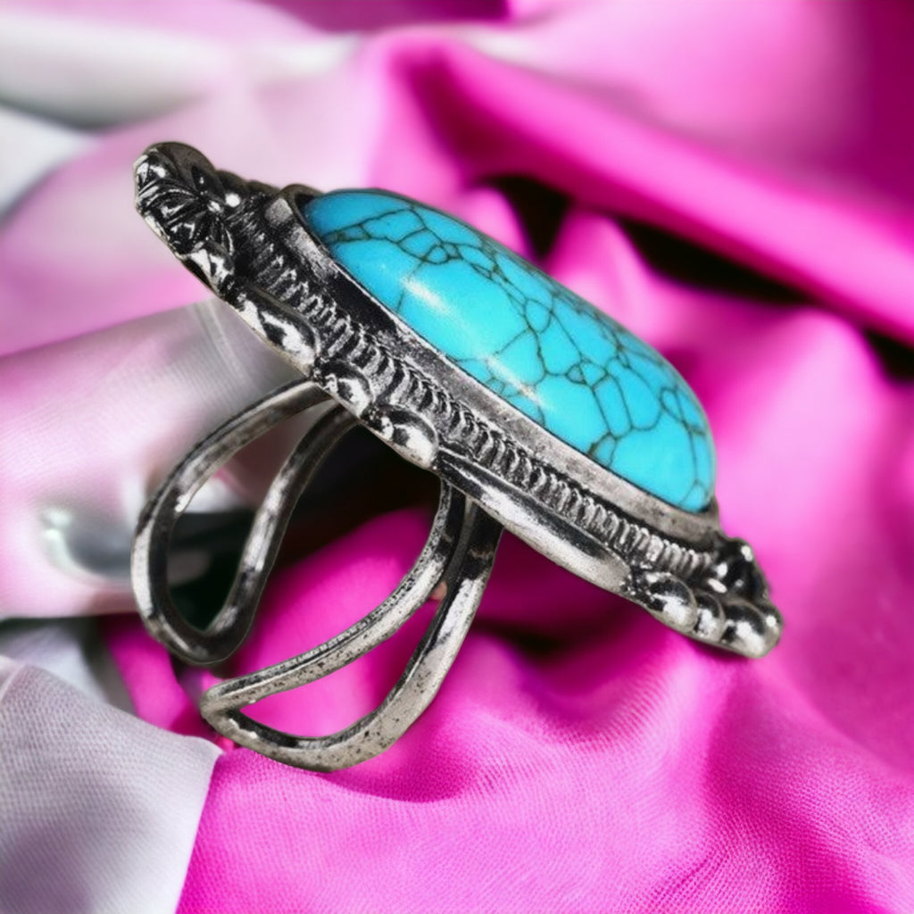 Oval Accent Turquoise Ring - 260 Broadway Boutique