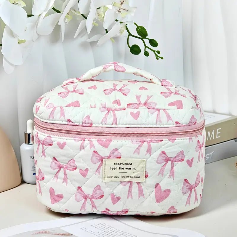 Quilted Women's Makeup Bag with Pink Heart & Bow Pattern - 260 Broadway Boutique