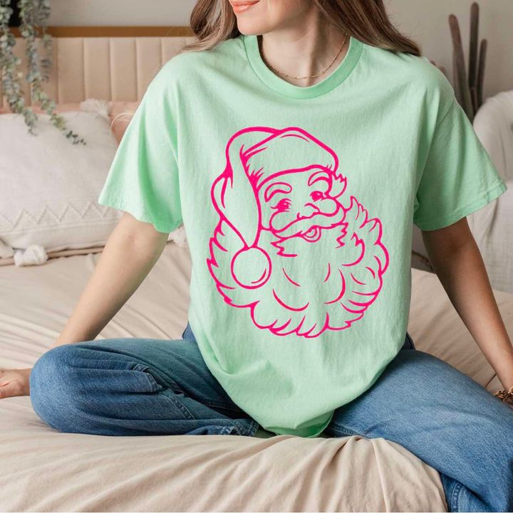 Santa Tee (2 Colors) - 260 Broadway Boutique