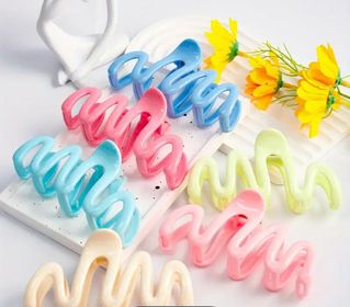 Squiggly Hair Clip (Multiple Colors) - 260 Broadway Boutique