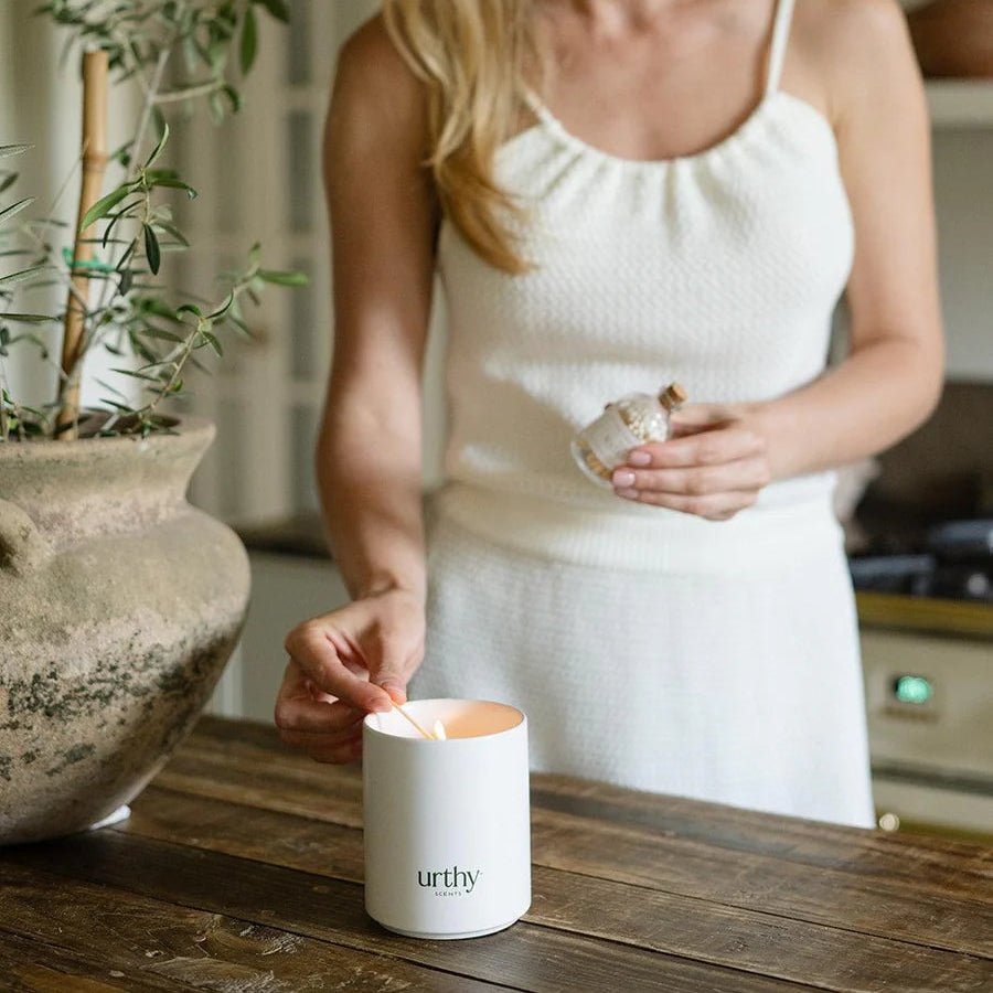 Urthy 14 oz candle // Scent is PURE SOLEIL // - 260 Broadway Boutique