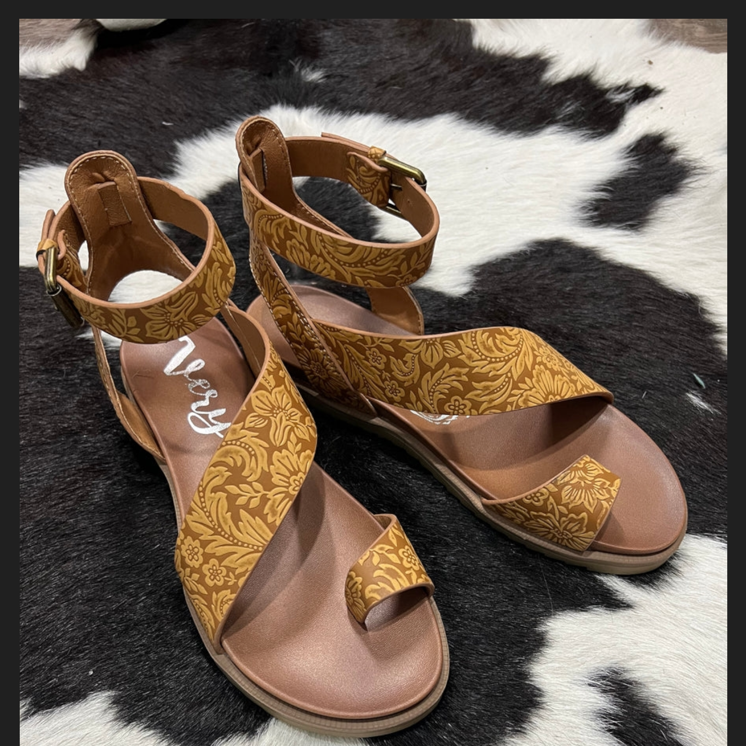 Western tooled leather discount sandals